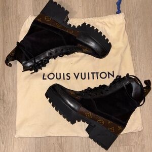 Louis Vuitton Laureate Platform Boots